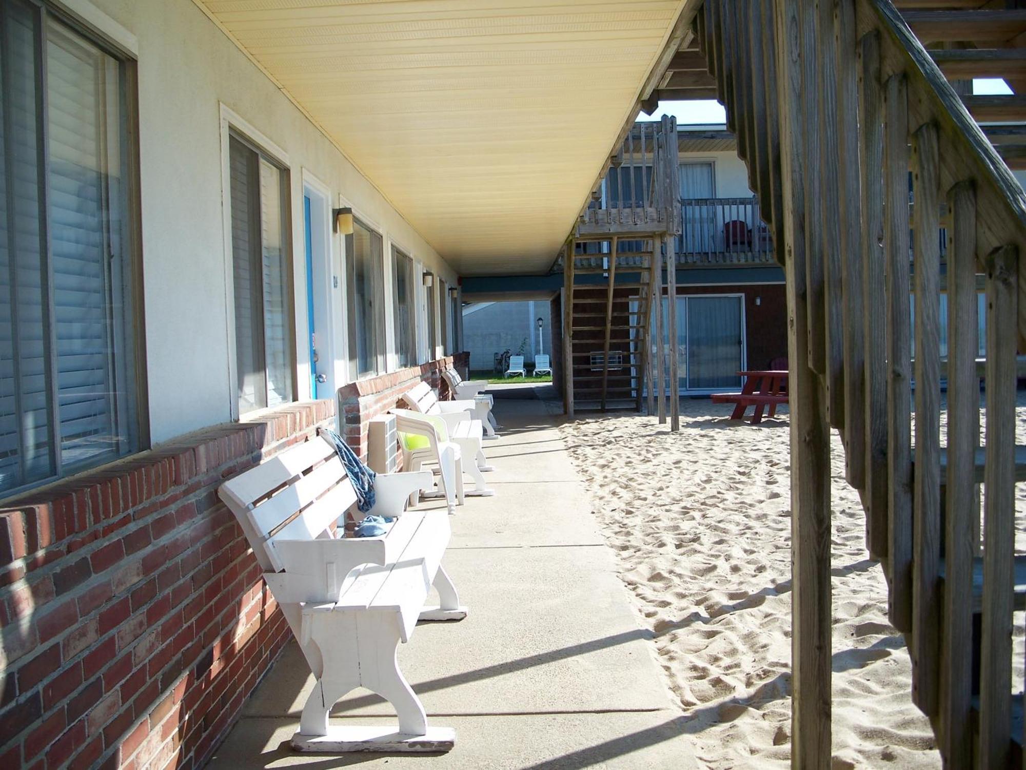 Blue Sea Motor 2* North Truro